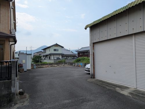 倉庫前より見た下加茂1丁目土地(外観)