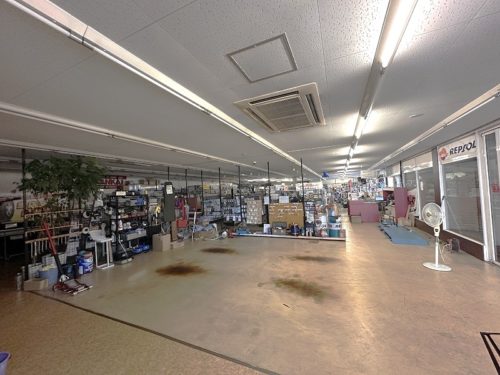 桑間貸店舗内部①（残置物は撤去します）