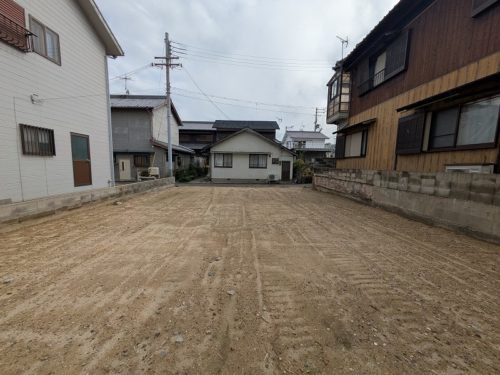 北側より見た現地(外観)